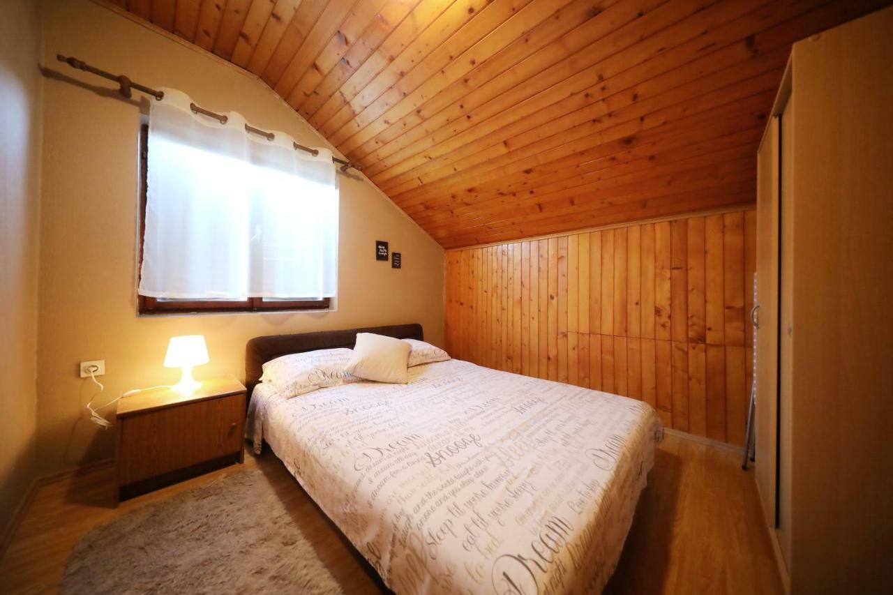 Ferienwohnung Leona Sukošan Exterior foto