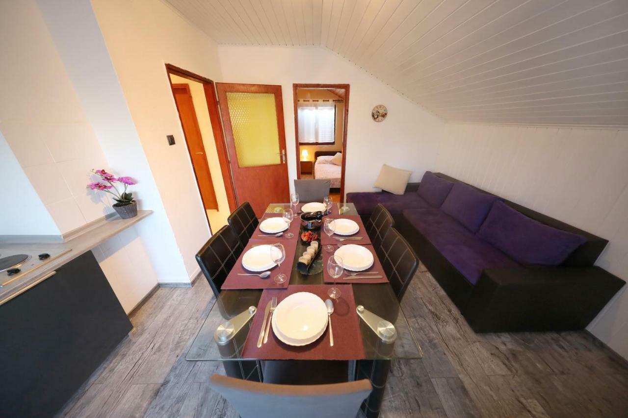 Ferienwohnung Leona Sukošan Exterior foto